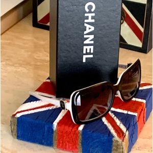Chanel Sunglass.  Vintage- Authentic